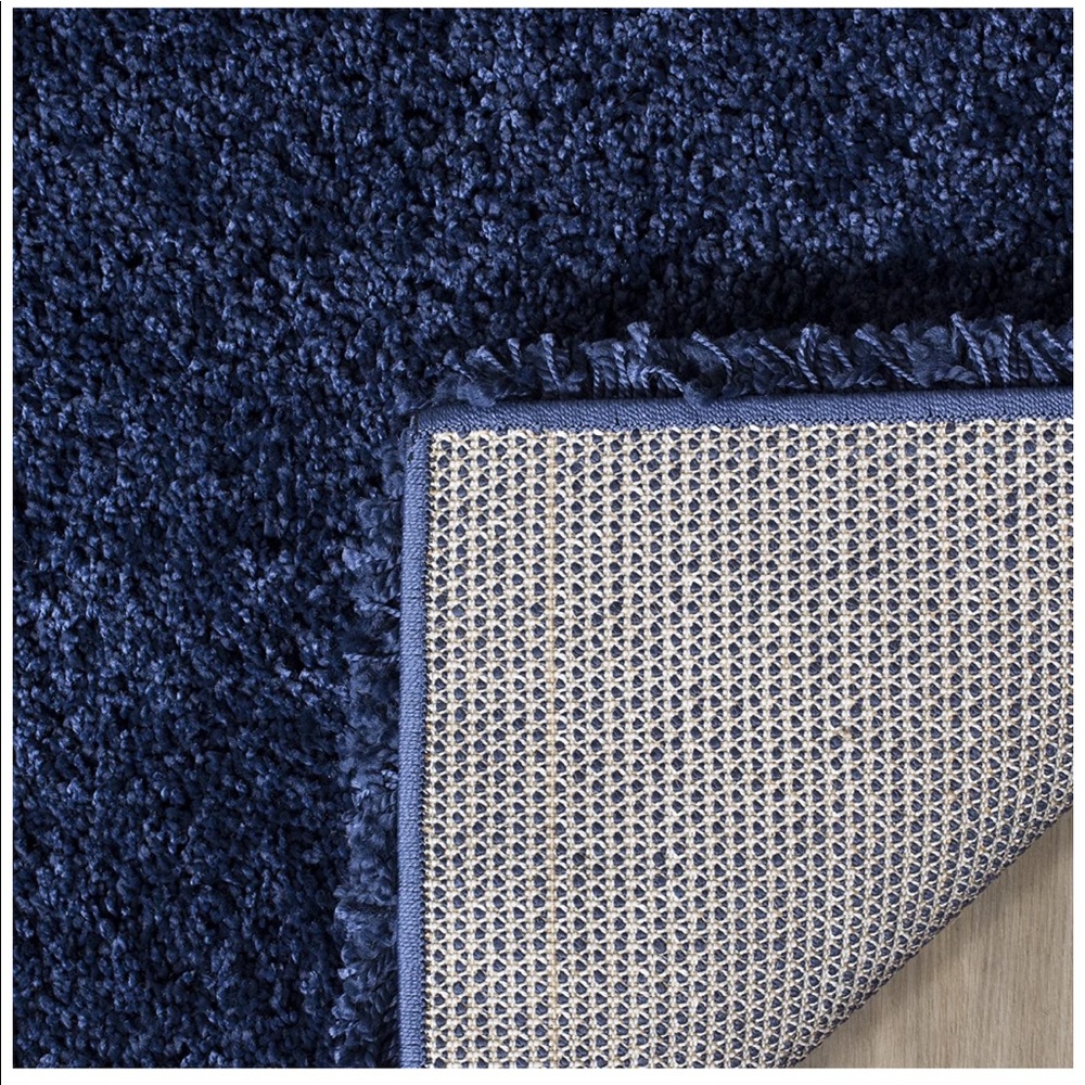 Shag Area Rug (6x9) - Picture 2 of 3